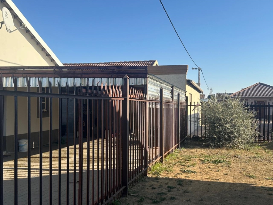 3 Bedroom Property for Sale in Raceway Free State